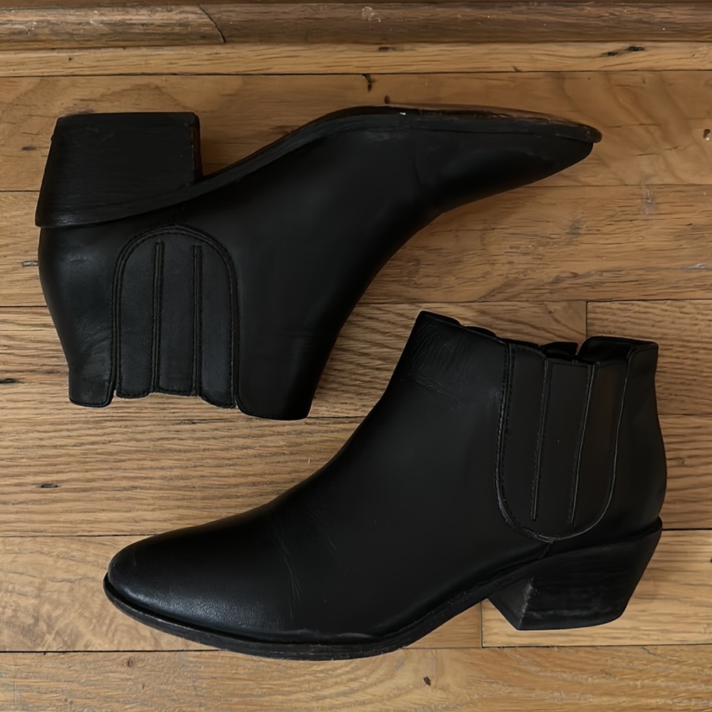 Joie Barlow Ankle Bootie